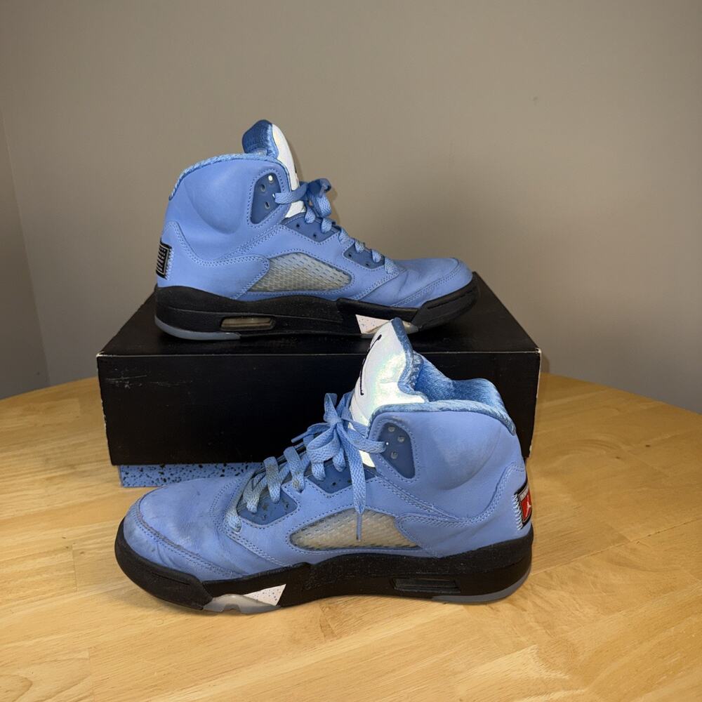 Jordan 5 University Blue Sneakers Size 9.0 UNC OG BOX & Locks - Picture 3 of 9